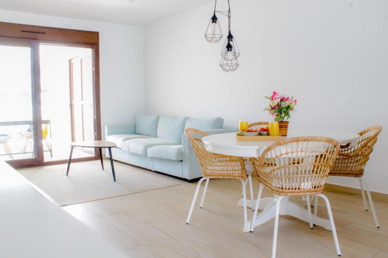 Beautiful Condo In Laguna Beach Resort Overlooking Laguna Rosa In Torrevieja With 2 Bedrooms And 2 Bathrooms Exterior photo